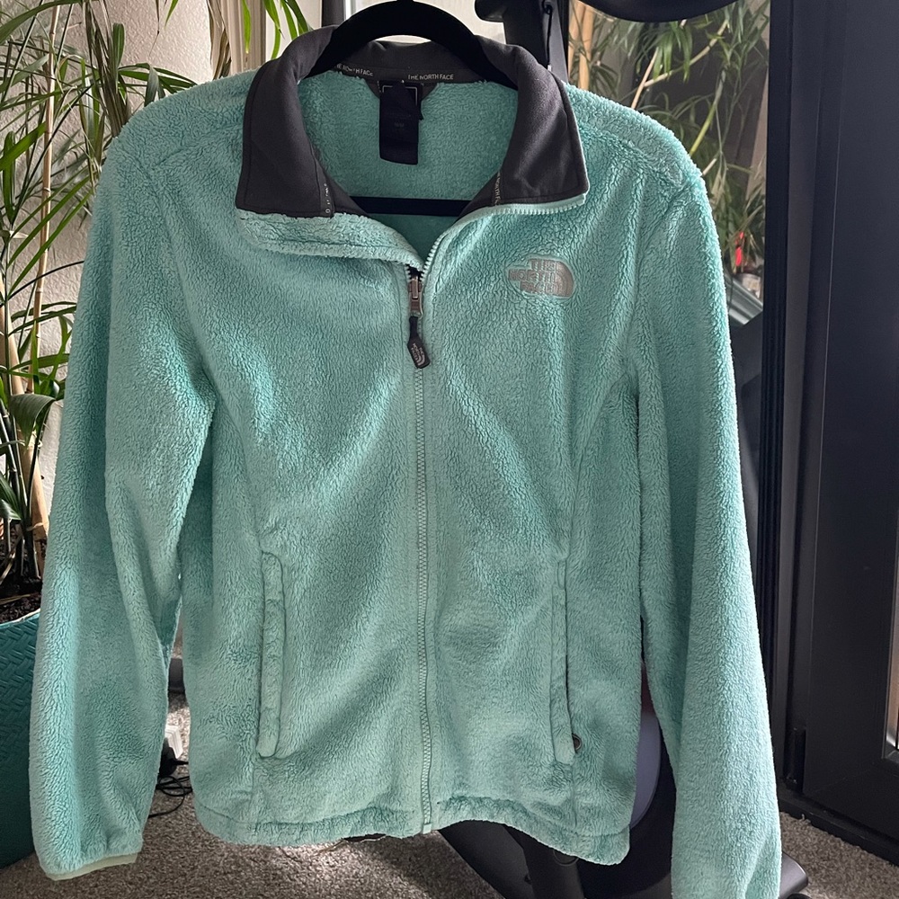 Women’s cozy north face zip up sweater